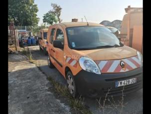 Fourgon avec parois et toit rigide Renault Kangoo