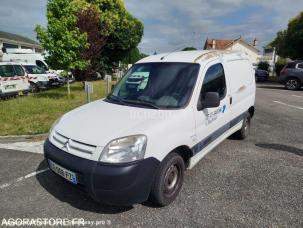 Fourgon avec parois et toit rigide Citroën Berlingo