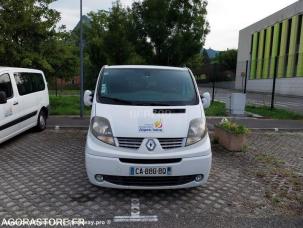 Fourgon avec parois et toit rigide Renault Trafic