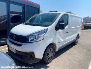 Fourgon avec parois et toit rigide Fiat Talento
