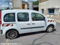 Fourgon avec parois et toit rigide Renault