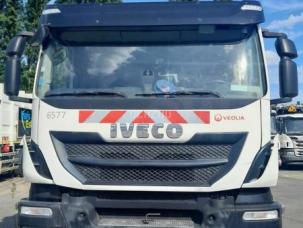 Benne à ordure ménagères Iveco 260S27