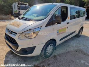 Fourgon avec parois et toit rigide Ford T.CUSTOM