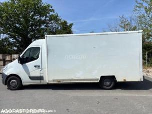 Fourgon avec parois et toit rigide Renault Master