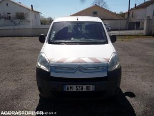 Fourgon avec parois et toit rigide Citroën Berlingo