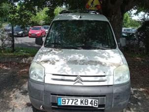 Fourgon avec parois et toit rigide Citroën Berlingo