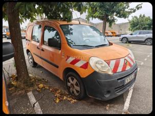 Fourgon avec parois et toit rigide Renault Kangoo