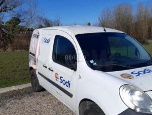 Fourgon avec parois et toit rigide Renault Kangoo