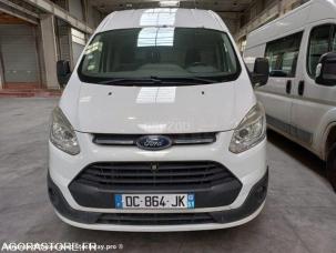 Fourgon avec parois et toit rigide Ford T.CUSTOM