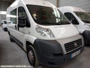 Fourgon avec parois et toit rigide Fiat Ducato