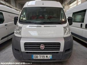 Fourgon avec parois et toit rigide Fiat Ducato