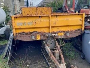 Benne basculante de chantier et de TP nc