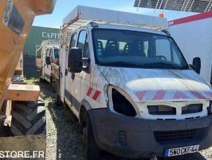 Benne basculante de chantier et de TP Iveco 35C12