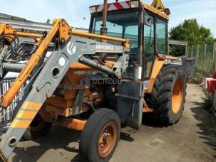 Tracteur agricole Renault R7622
