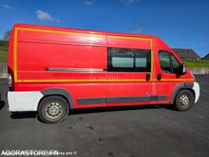 Fourgon avec parois et toit rigide Citroën Jumper