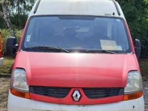 Fourgon avec parois et toit rigide Renault Master