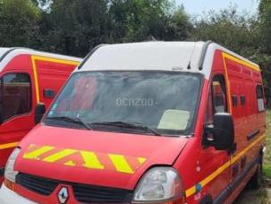 Fourgon avec parois et toit rigide Renault Master