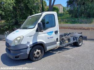 Châssis-cabine Iveco 35C11