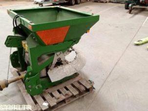 Distributeur d'engrais nc