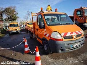 Benne basculante de chantier et de TP Renault Master