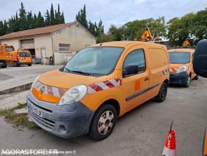 Fourgon avec parois et toit rigide Renault Kangoo