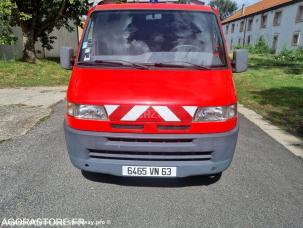 Fourgon avec parois et toit rigide Citroën Jumper