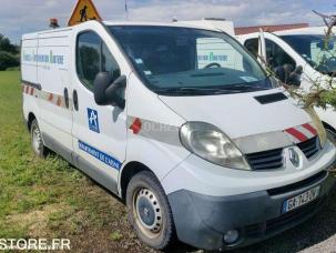 Fourgon avec parois et toit rigide Renault Trafic