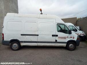 Fourgon avec parois et toit rigide Renault Master