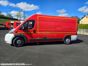 Fourgon avec parois et toit rigide Citroën Jumper