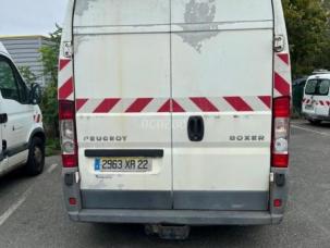 Fourgon avec parois et toit rigide Peugeot Boxer