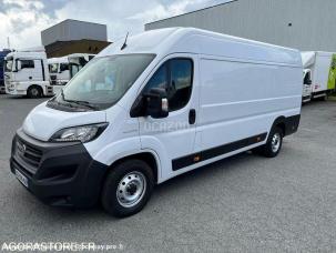 Fourgon avec parois et toit rigide Fiat DUCATO MAXI