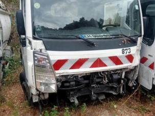 Fourgon avec parois et toit rigide Renault Maxity