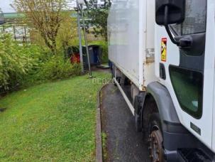 Fourgon bâché avec parois rigides Renault Premium