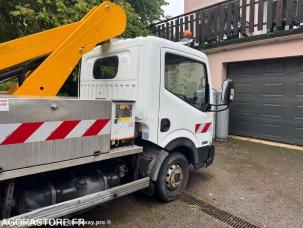 Nacelle Nissan Cabstar