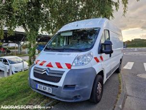 Fourgon avec parois et toit rigide Citroën Jumper