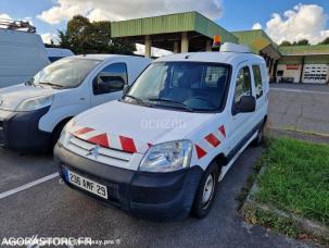 Fourgon avec parois et toit rigide Citroën Berlingo