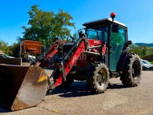 Tracteur agricole Massey Ferguson MF364F