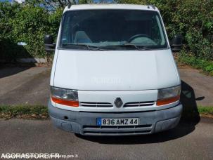 Fourgon avec parois et toit rigide Renault Master