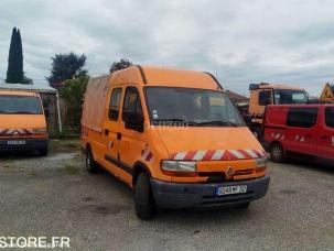 Fourgon avec parois et toit rigide Renault Master