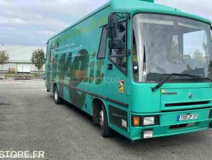 Autocar Renault PP180