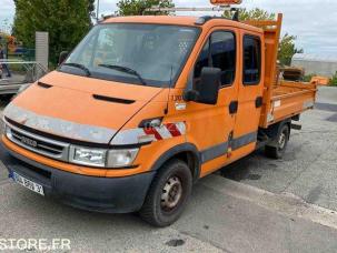 Benne basculante de chantier et de TP Iveco 35S12