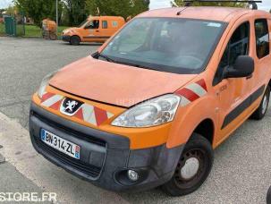 Fourgon avec parois et toit rigide Peugeot Partner