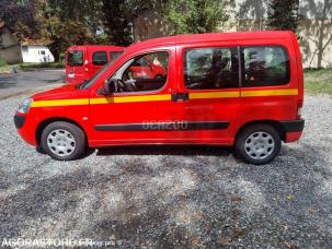 Fourgon avec parois et toit rigide Peugeot Partner
