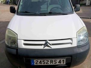 Fourgon avec parois et toit rigide Citroën Berlingo