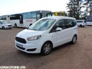 Fourgon avec parois et toit rigide Ford T.COURIER