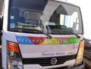 Benne basculante de chantier et de TP Nissan Cabstar