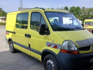 Fourgon avec parois et toit rigide Renault Master
