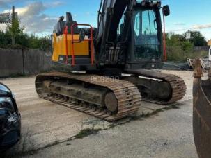 Pelle  Volvo ec 160 nl