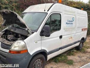 Fourgon avec parois et toit rigide Renault Master