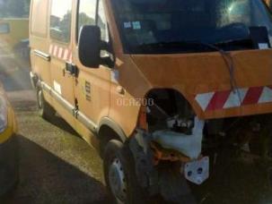 Fourgon avec parois et toit rigide Renault Master